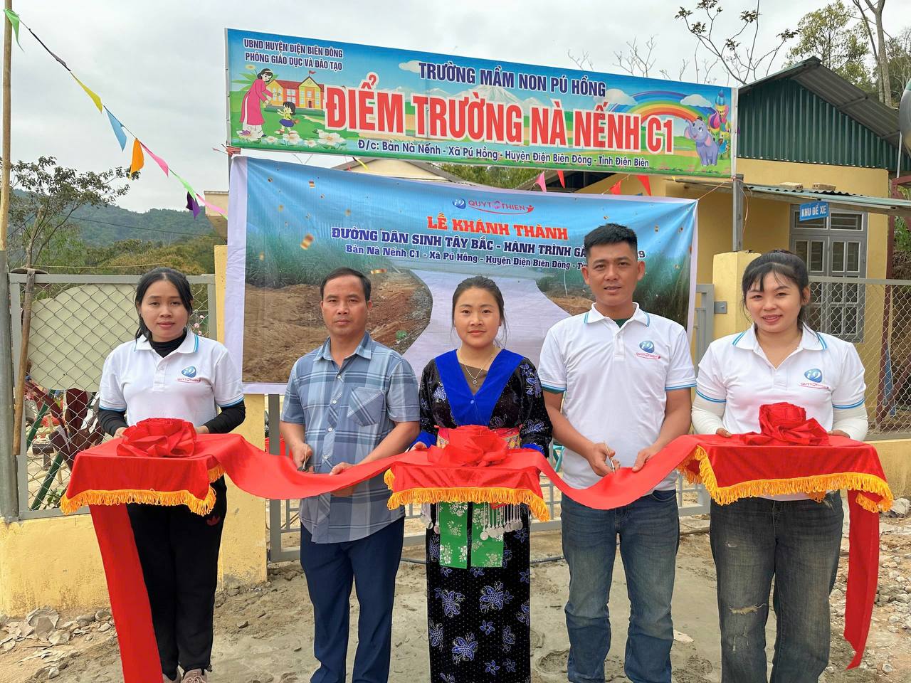 Quy trình kiểm duyệt đánh giá của người dùng để đảm bảo tính minh bạch và khách quan.